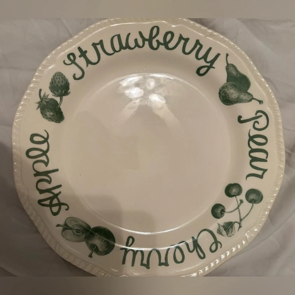 Vintage Wood & Sons country green dinner plate